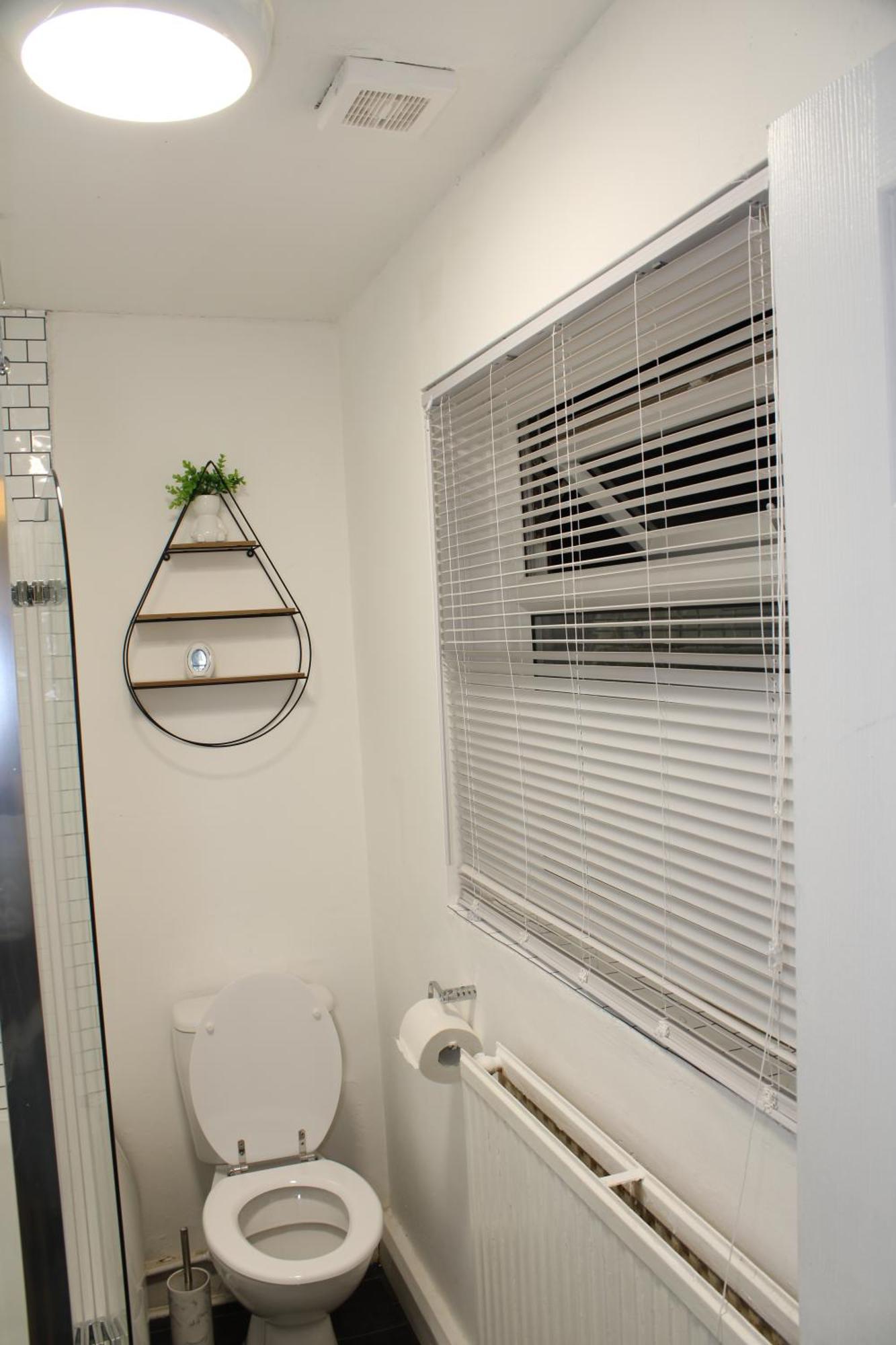 F2S Serviced Apartments 2Bedroom Terrace House With Free Wifi Netflix Suitable For Contractors Walking Distance To Train Station Derby Extérieur photo